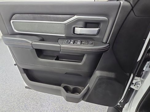 Used 2022 RAM 2500 Big Horn w/ Level C Equiment Group image 32