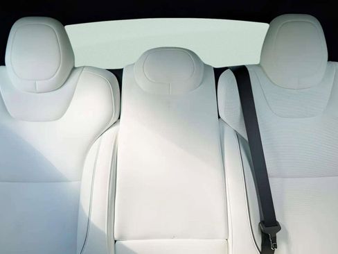 Used 2021 Tesla Model S Plaid image 39