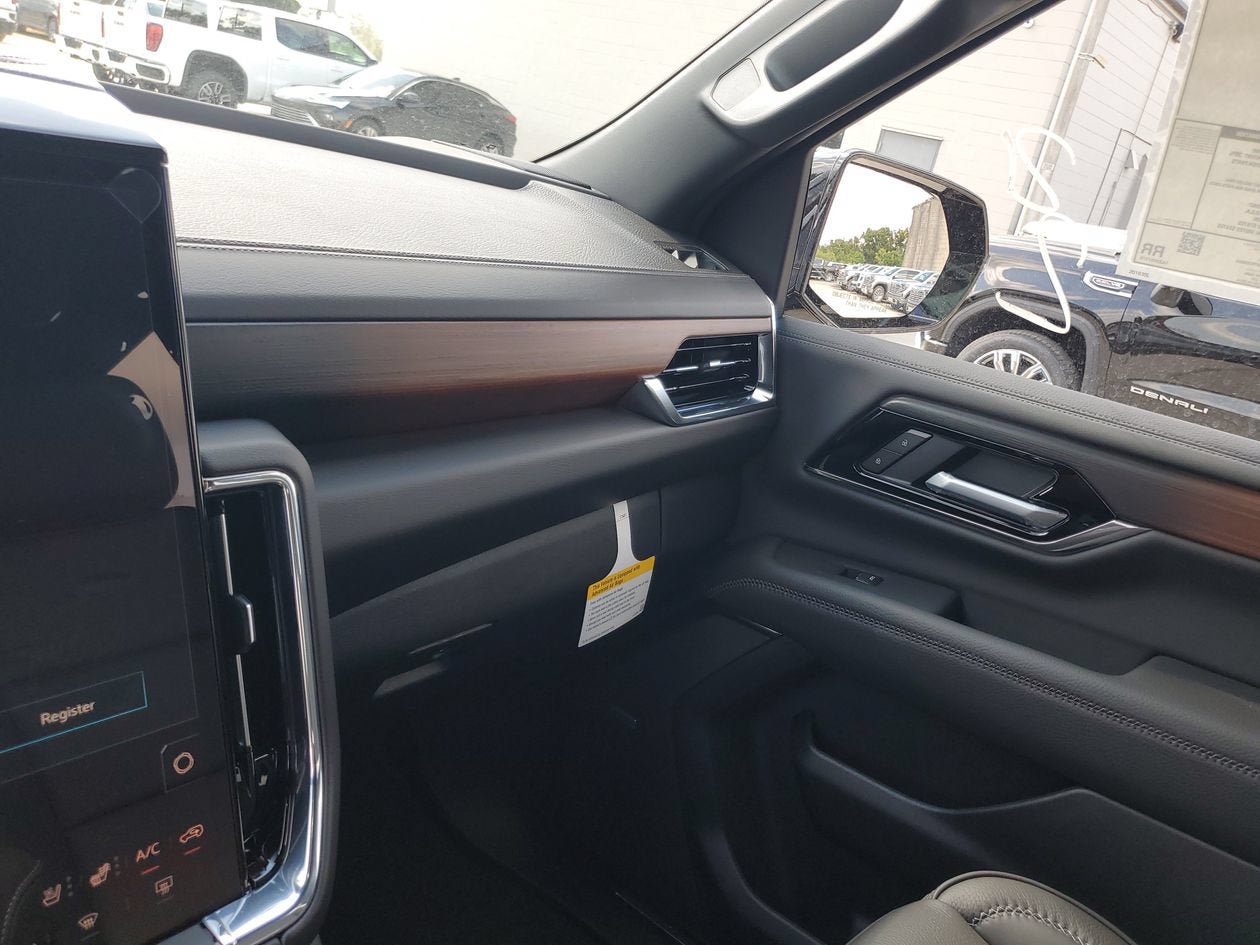 New 2026 GMC Yukon Denali RWD image 25