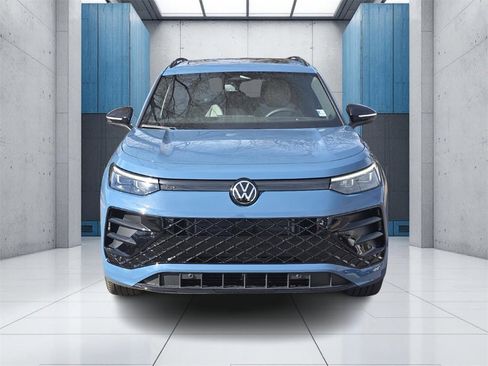 New 2026 Volkswagen Tiguan SE R-Line image 25