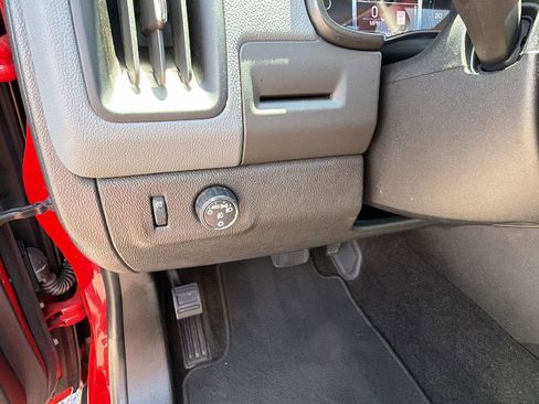 Used 2018 Chevrolet Colorado Z71 RWD image 22