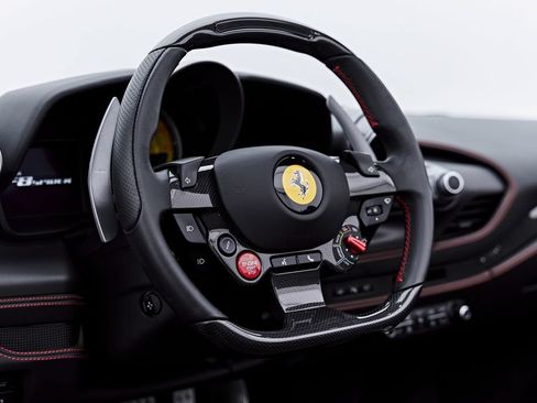 Used 2022 Ferrari F8 Tributo RWD image 63