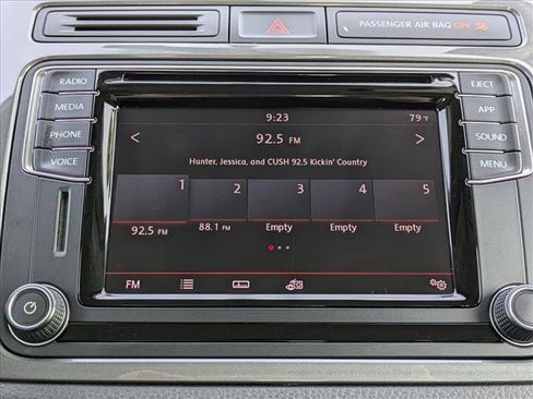 Used 2017 Volkswagen Tiguan S AWD/4WD image 14