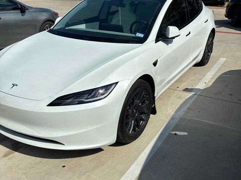 Used 2025 Tesla Model 3 Long Range RWD image 1