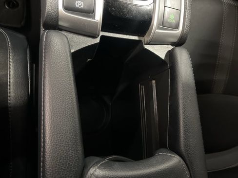 Used 2020 Honda Civic Sport image 21