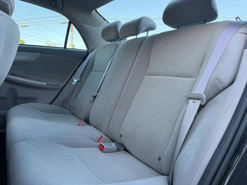 Used 2010 Toyota Corolla LE FWD image 11