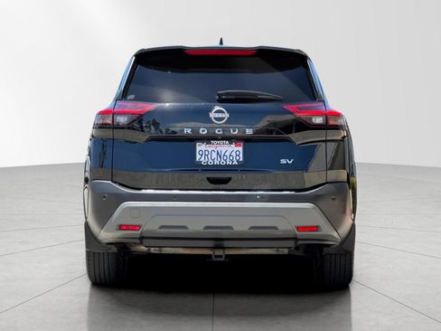 Used 2022 Nissan Rogue SV FWD image 4
