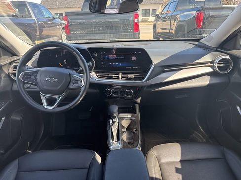 Used 2024 Chevrolet Trax ACTIV w/ Driver Confidence Package FWD image 12
