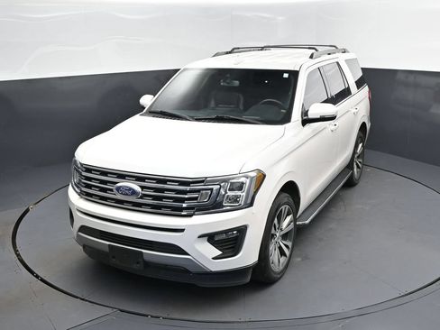 Used 2019 Ford Expedition XLT w/ Equipment Group 202A RWD image 31