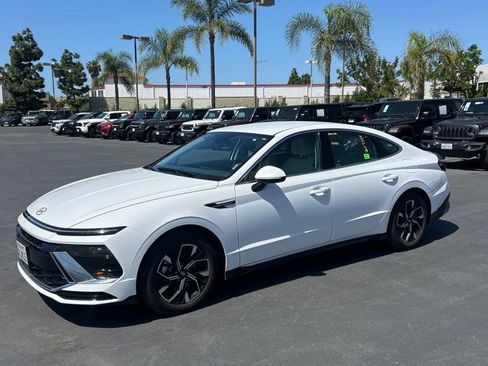 Used 2025 Hyundai Sonata SEL image 1