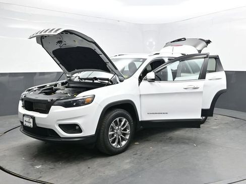 Used 2020 Jeep Cherokee Latitude Plus image 40