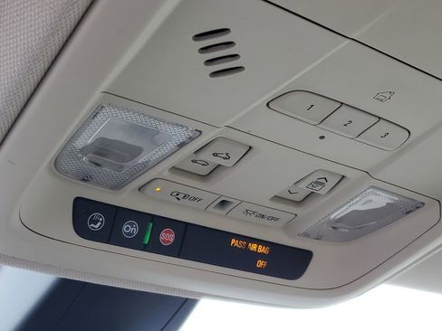 Used 2018 Cadillac XT5 Luxury w/ Driver Awareness Package image 22