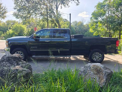 Used 2017 Chevrolet Silverado 3500 LTZ w/ Duramax Plus Package AWD/4WD image 11