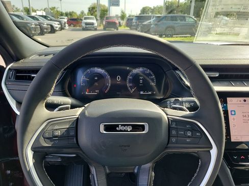 New 2026 Jeep Grand Cherokee Altitude AWD/4WD image 14