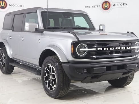 Used 2022 Ford Bronco Outer Banks image 19