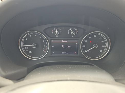 Used 2022 Buick Enclave Essence FWD image 10