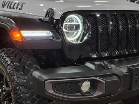 Used 2021 Jeep Wrangler Unlimited Sport AWD/4WD image 13