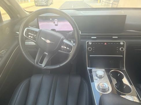 Used 2025 Genesis GV80 2.5T Standard AWD/4WD image 13