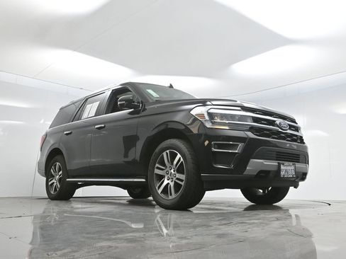 Used 2022 Ford Expedition Limited image 69