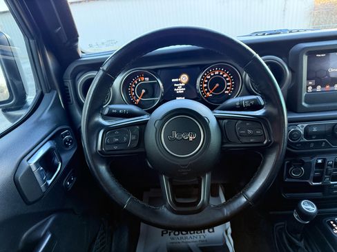 Used 2021 Jeep Gladiator Sport image 14