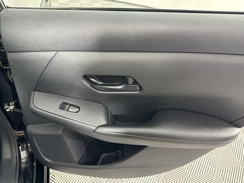 Used 2025 Nissan Sentra SV FWD image 27