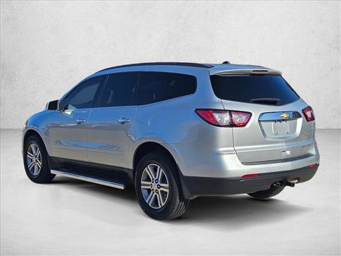 Used 2015 Chevrolet Traverse LT image 8