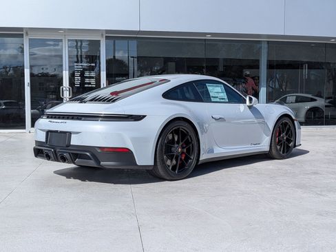 New 2026 Porsche 911 Carrera GTS image 9