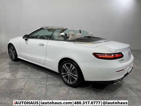 Used 2022 Mercedes-Benz E 450 4MATIC Cabriolet image 4
