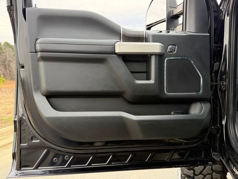 Used 2020 Ford F250 Lariat image 12