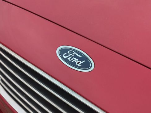 Used 2020 Ford Fusion SE image 23