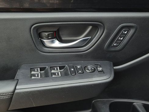 Used 2025 Honda Pilot Touring image 20