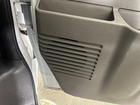 Used 2024 Chevrolet Express 2500 w/ Driver Convenience Package image 30