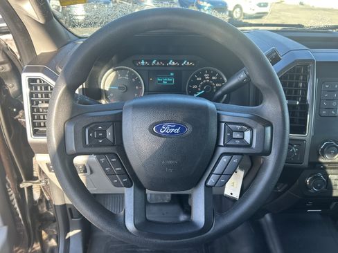 Used 2018 Ford F150 XLT w/ XTR Package image 15