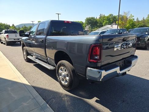 Used 2026 RAM 2500 Big Horn AWD/4WD image 4