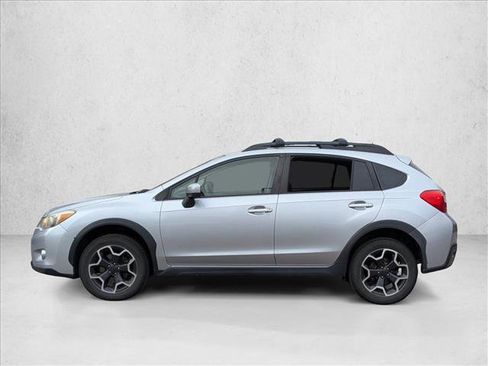 Used 2015 Subaru Crosstrek 2.0i Premium w/ Moonroof Package AWD/4WD image 8