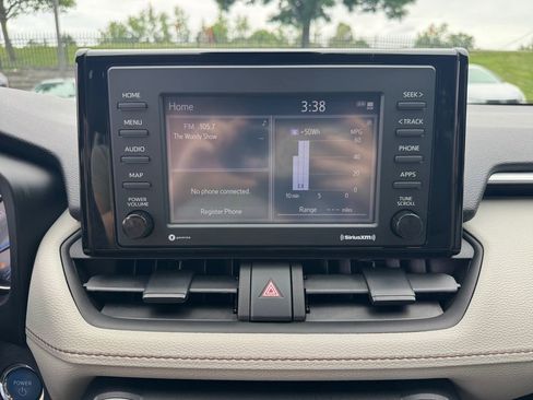 Used 2022 Toyota RAV4 XLE w/ Convenience Package AWD/4WD image 9