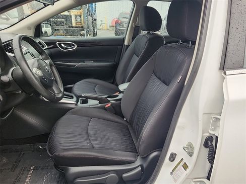 Used 2019 Nissan Sentra SV image 13