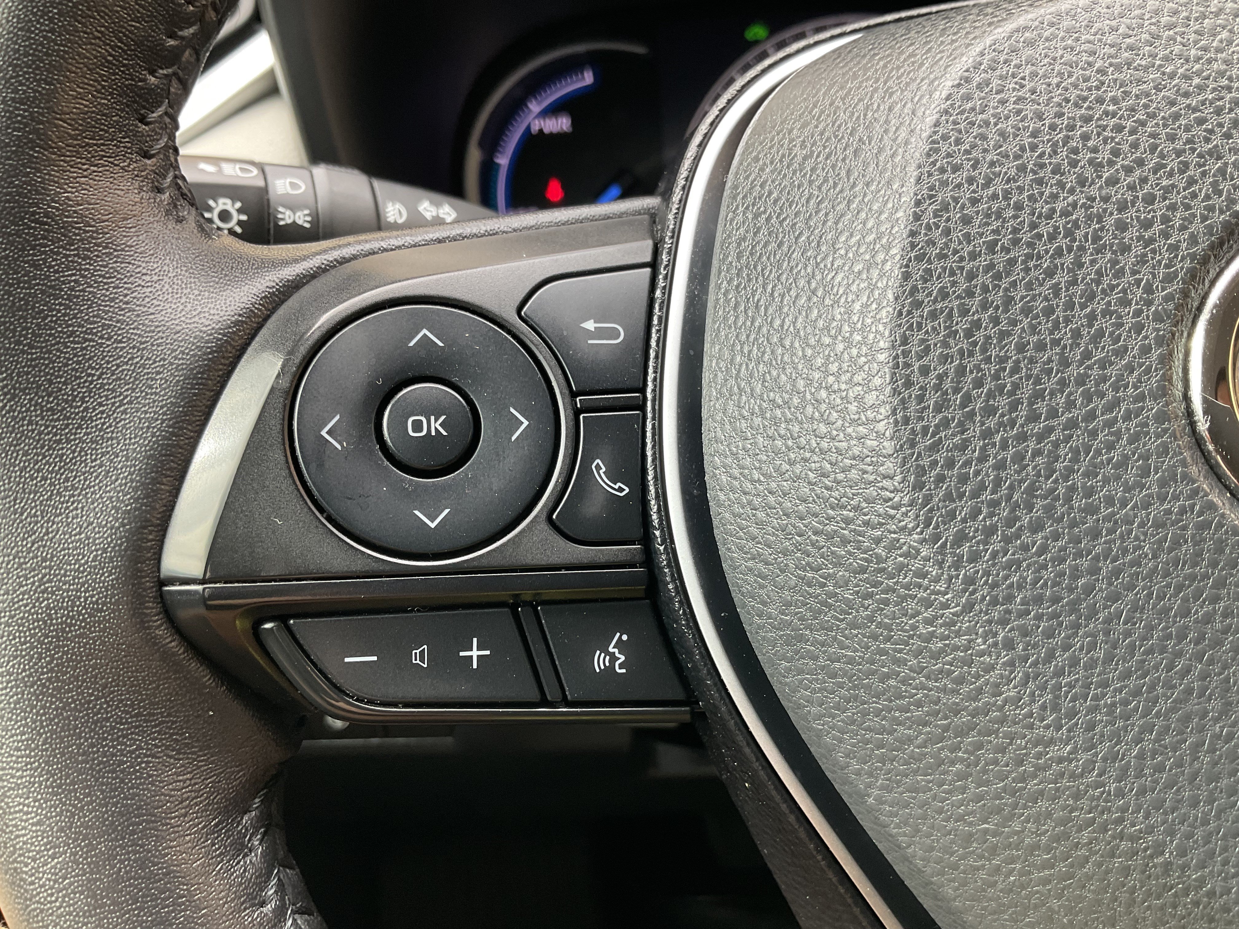 Used 2021 Toyota RAV4 Limited AWD/4WD image 29