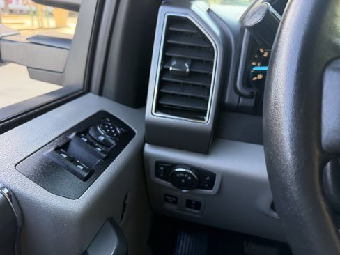 Used 2018 Ford F150 XLT w/ Equipment Group 302A Luxury RWD image 24