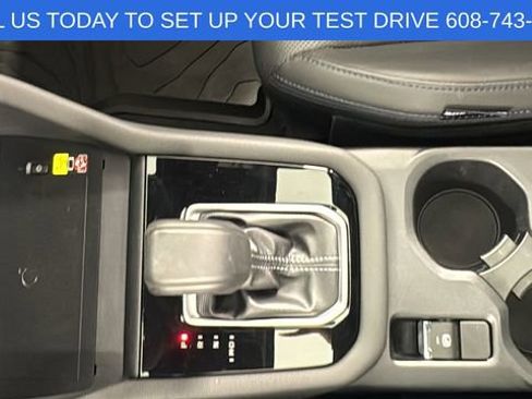 Certified 2025 Subaru Forester Limited w/ Popular Package #2 image 33