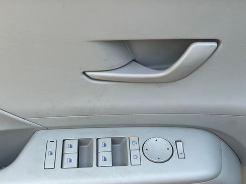 Used 2026 Hyundai Kona SEL Sport FWD image 23