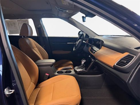 Certified 2024 Kia Seltos EX image 26