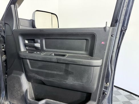 Used 2017 RAM 2500 Tradesman w/ Chrome Appearance Group image 10