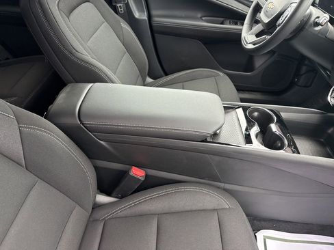 New 2026 Chevrolet Blazer EV LT AWD/4WD image 13