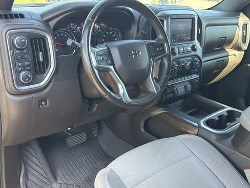 Used 2021 Chevrolet Silverado 1500 LT Trail Boss AWD/4WD image 17
