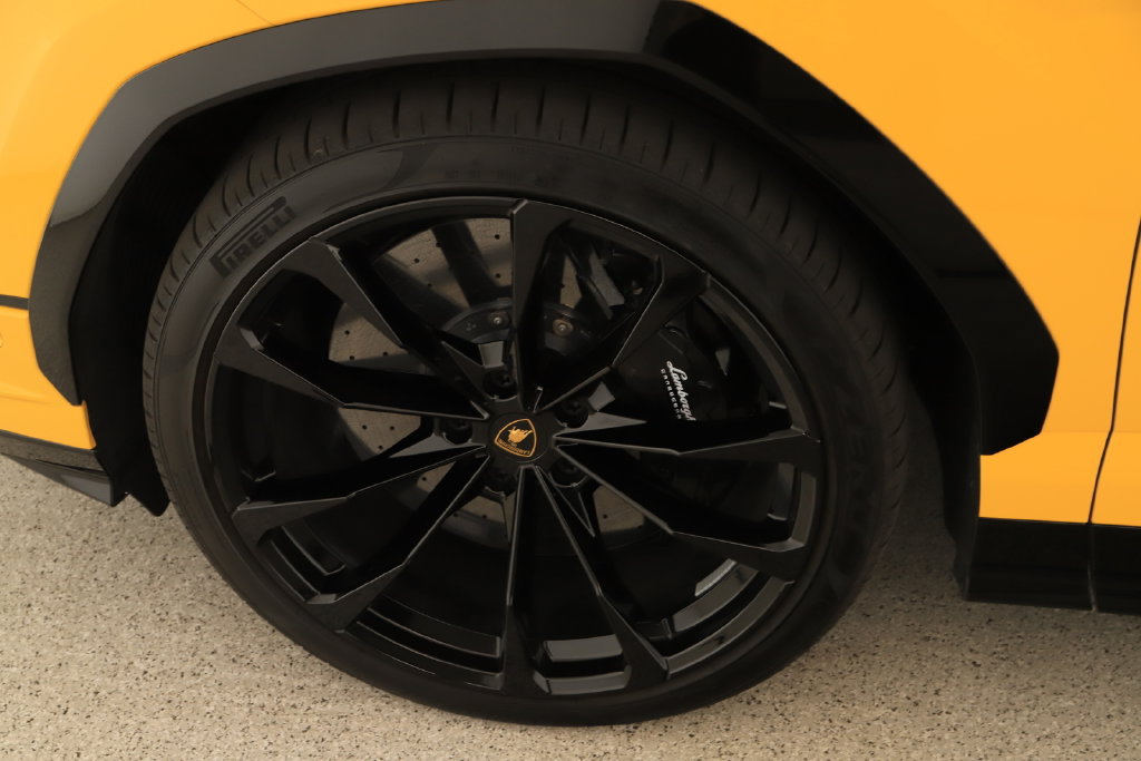 Used 2024 Lamborghini Urus S AWD/4WD image 33