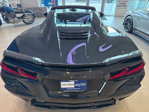 Used 2023 Chevrolet Corvette Stingray Premium Conv w/ Z51 Performance Package image 10