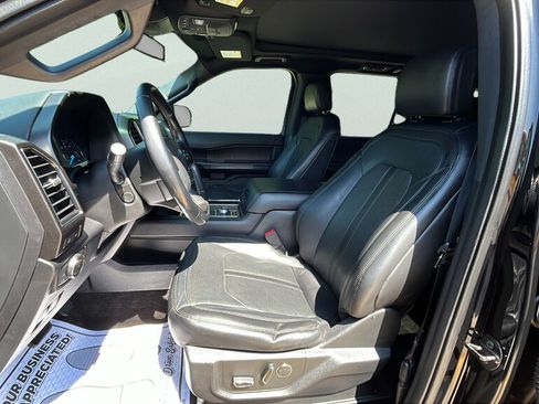 Used 2018 Ford Expedition Limited w/ Equipment Group 301A AWD/4WD image 14