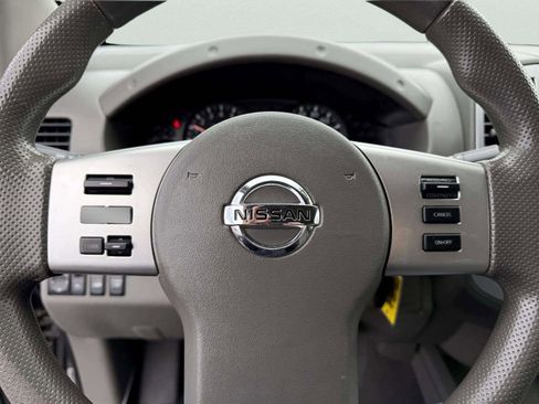 Used 2019 Nissan Frontier SV AWD/4WD image 35