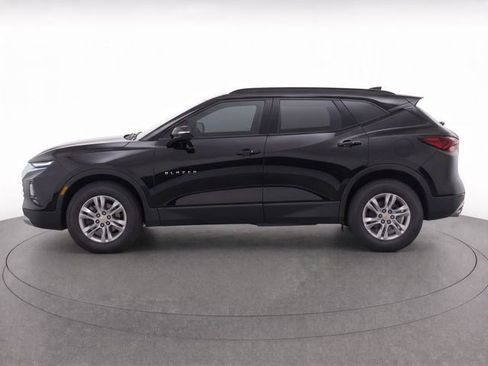 Used 2020 Chevrolet Blazer LT w/ Sound & Technology Package FWD image 6